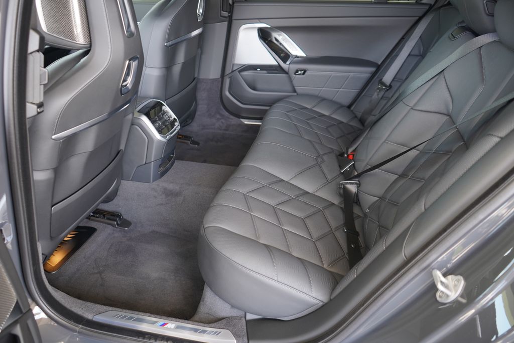 Thumbnail: 2025 BMW 7 Series - 20