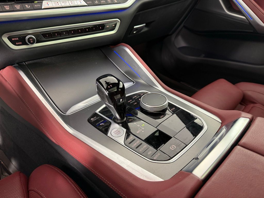 Thumbnail: 2022 BMW X6 - 14