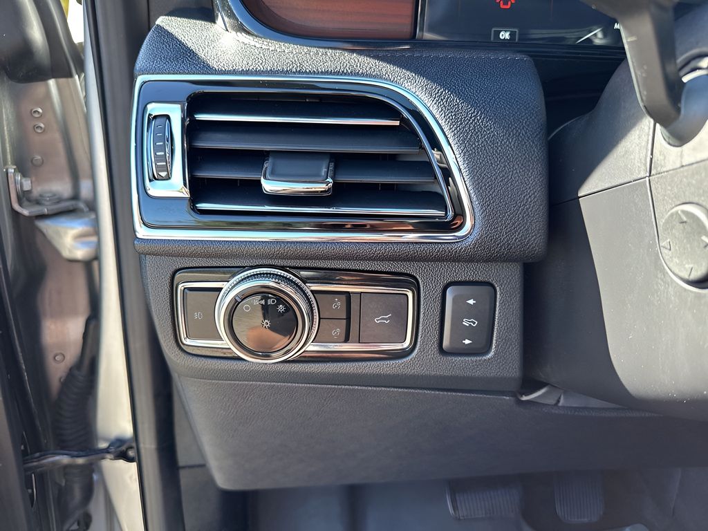 Used Car 2021 Lincoln Navigator  Reserve For Sale Under $50,000 In Austin, Texas