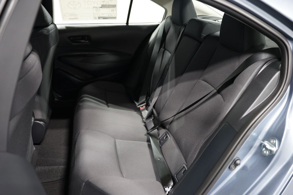 2025 Toyota Corolla LE 26