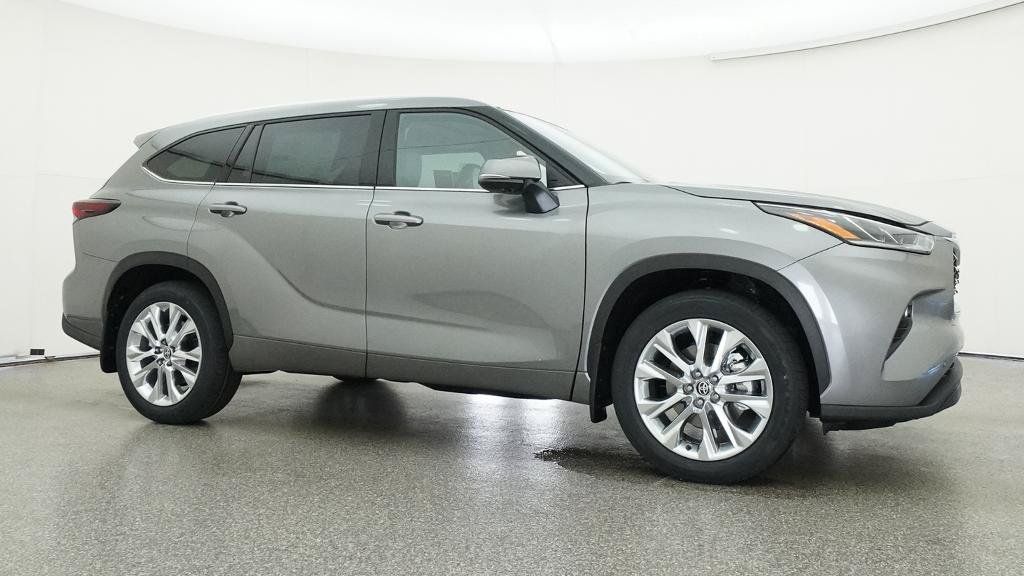 Thumbnail: 2026 Toyota Highlander - 12