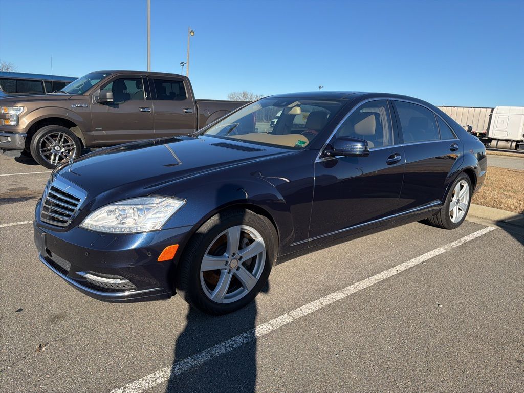 2013 Mercedes-Benz S-Class S 550 4MATIC