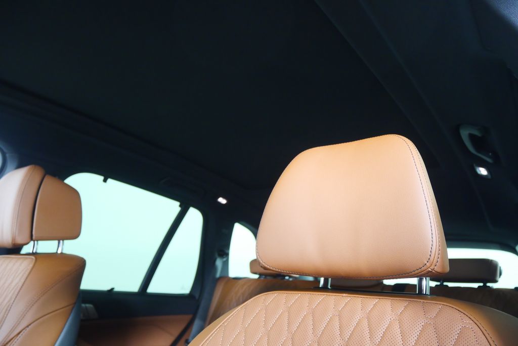 Thumbnail: 2026 BMW X5 - 12