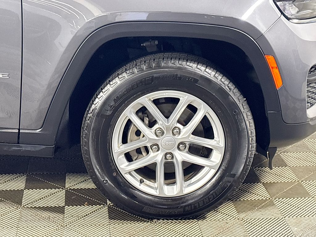 2023 Jeep Grand Cherokee Laredo X