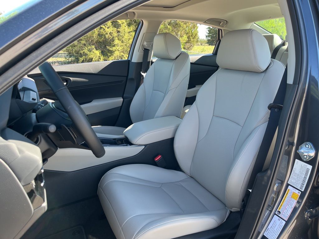 2025 Honda Accord EX-L 12