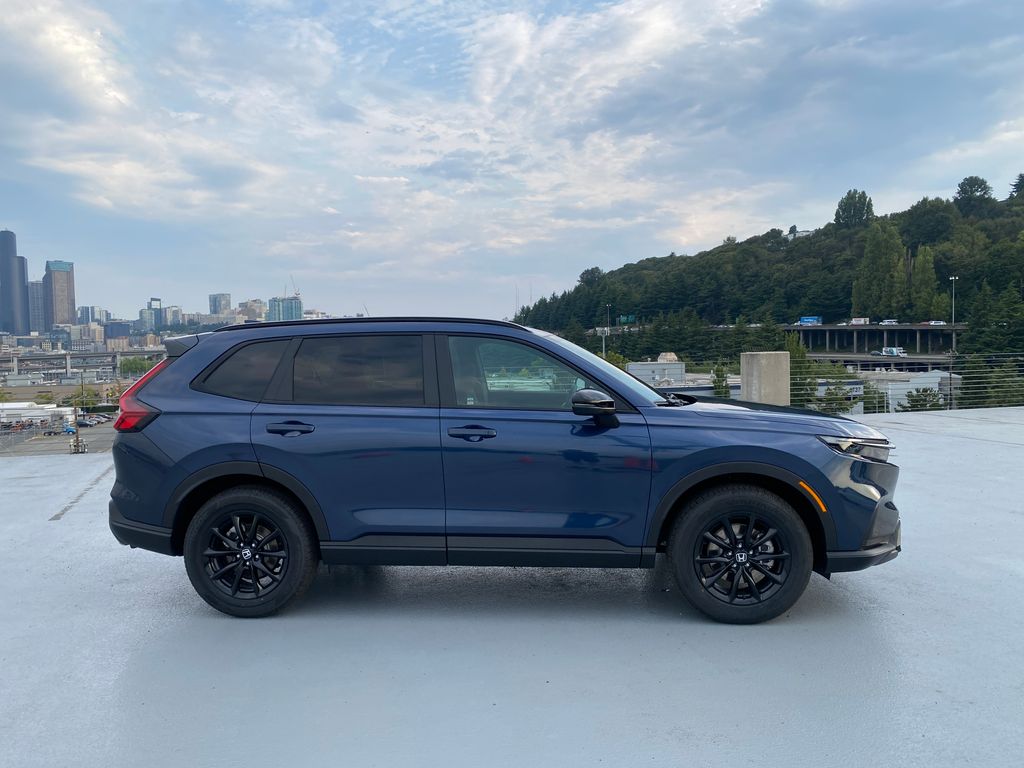 View vehicle photo 3