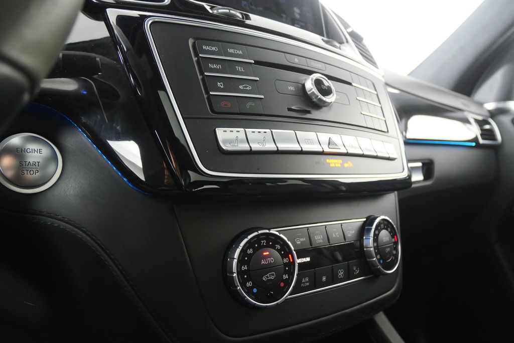 Thumbnail: 2018 Mercedes-Benz GLE - 26