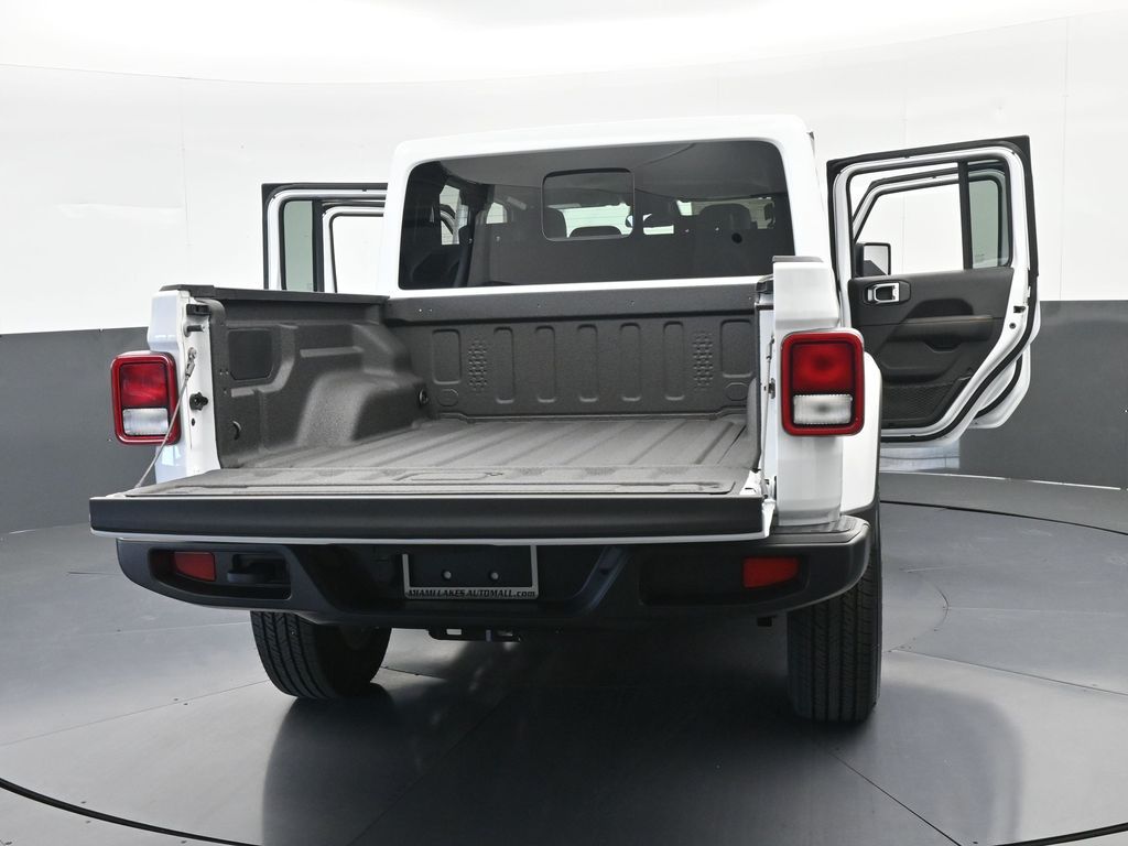 New 2026 Bright White Clearcoat Jeep Sahara image 70