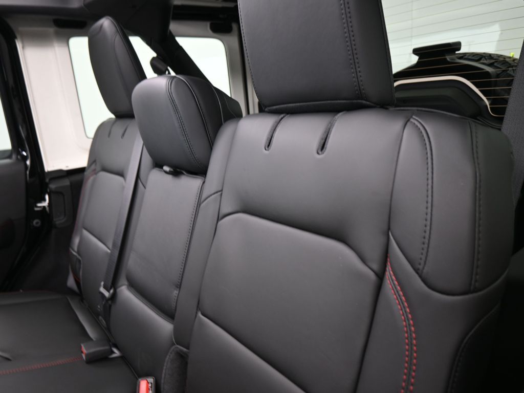 New 2026 Black Clearcoat Jeep Rubicon X image 29