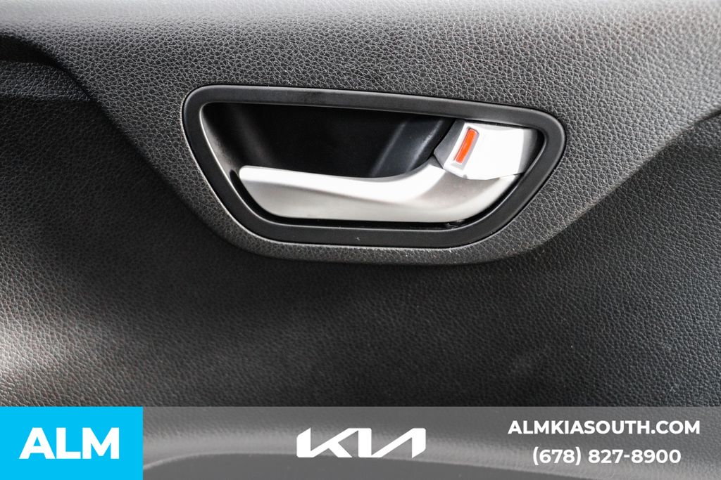 2022 Kia Rio LX photo 31