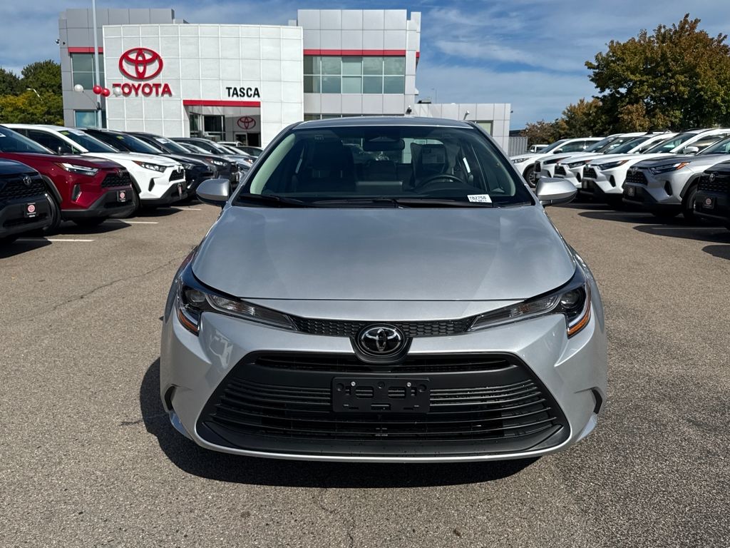 2026 Toyota Corolla LE photo 2
