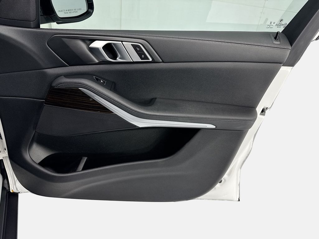 Thumbnail: 2020 BMW X5 - 24