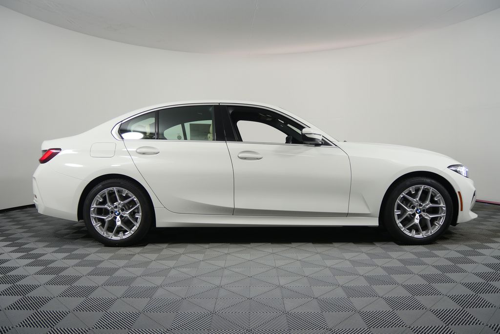 Thumbnail: 2025 BMW 3 Series - 2