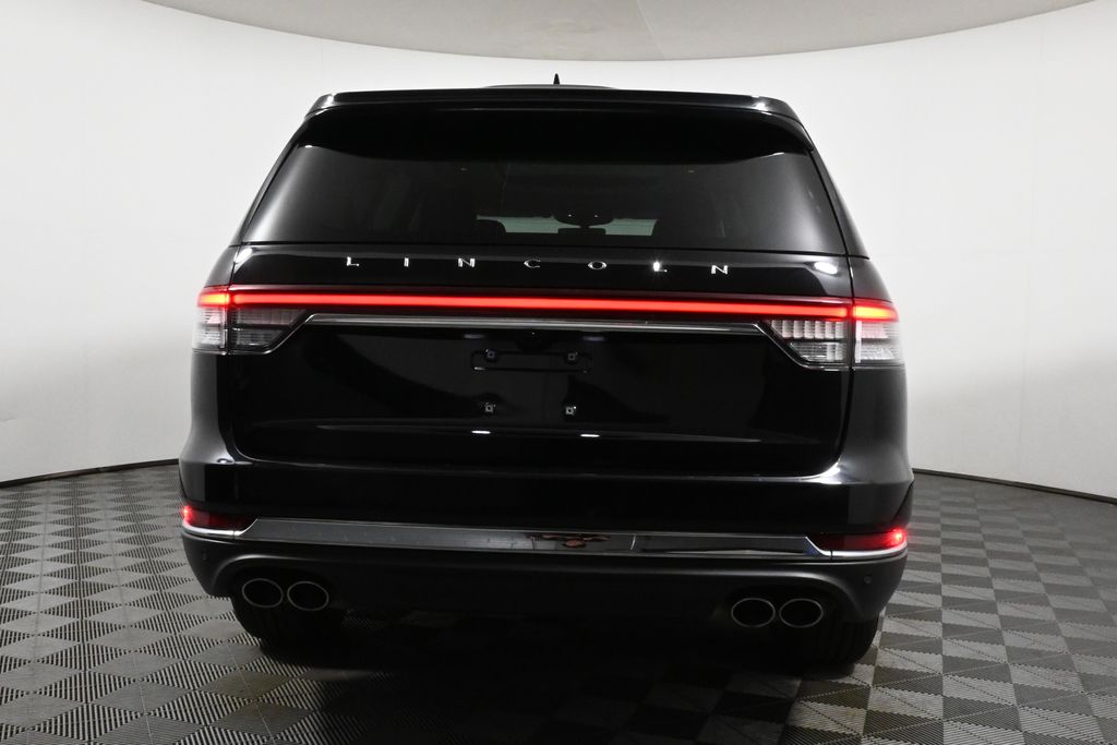 Thumbnail: 2022 Lincoln Aviator - 7