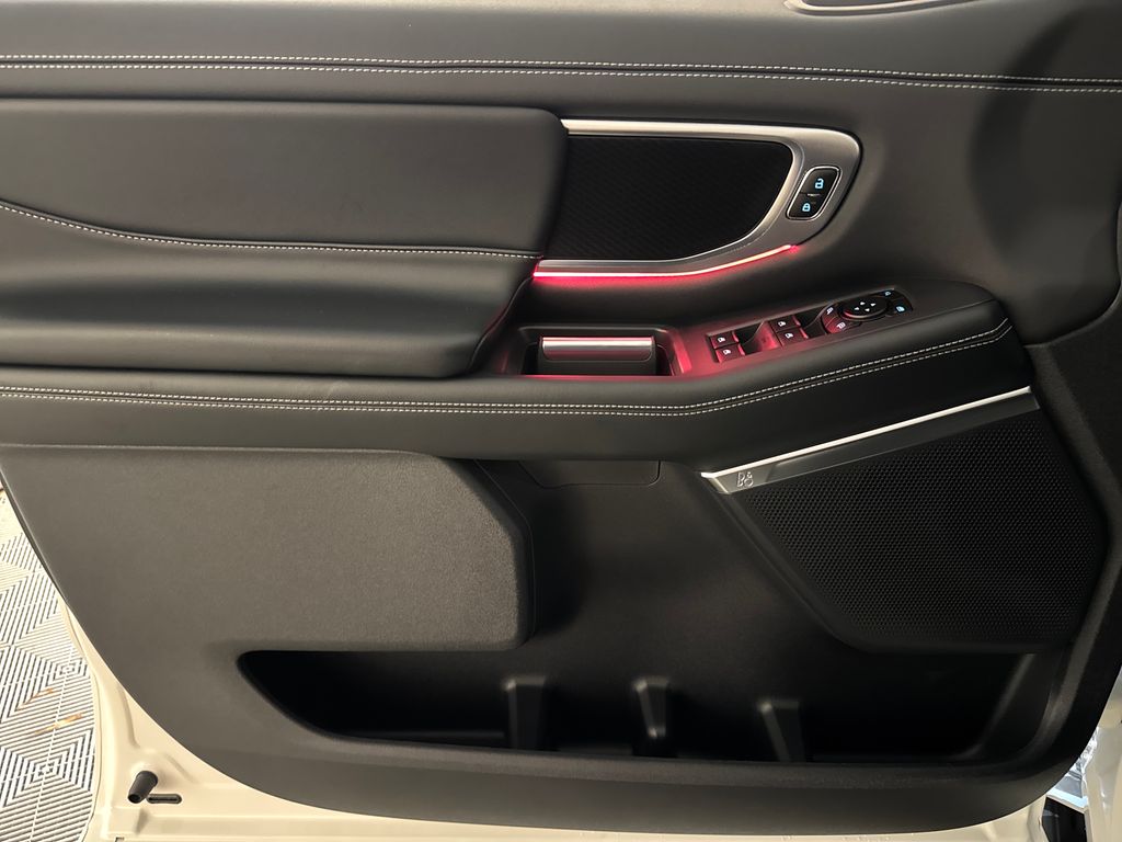 New 2027 White Ford Platinum image 21