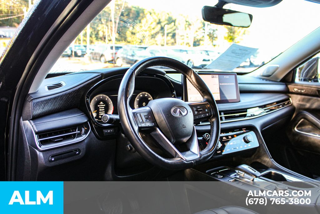 Used 2023 Black INFINITI Sensory image 35