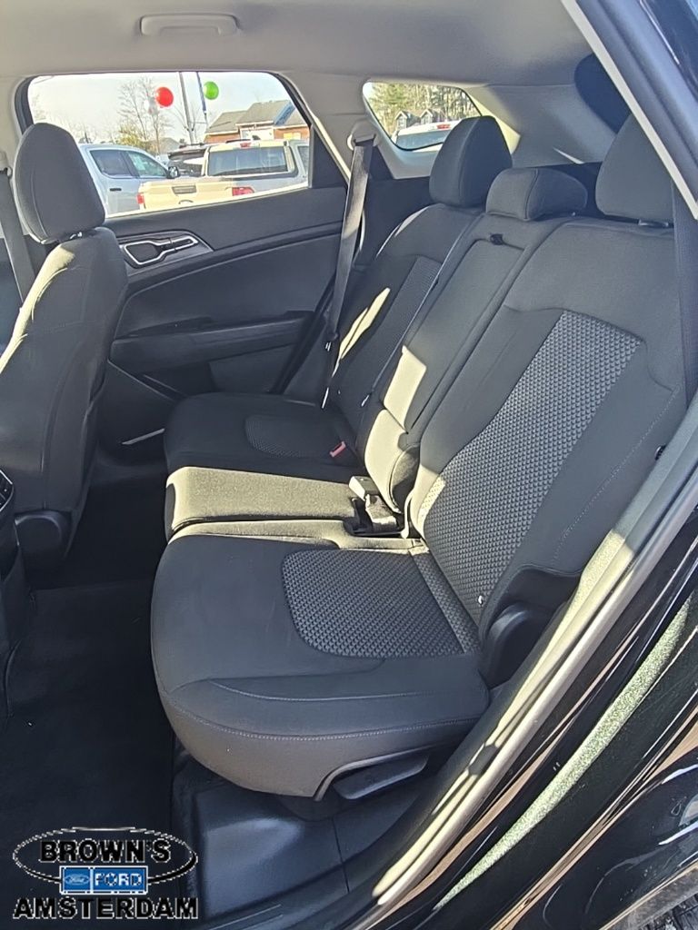 2024 Kia Sportage LX - 10
