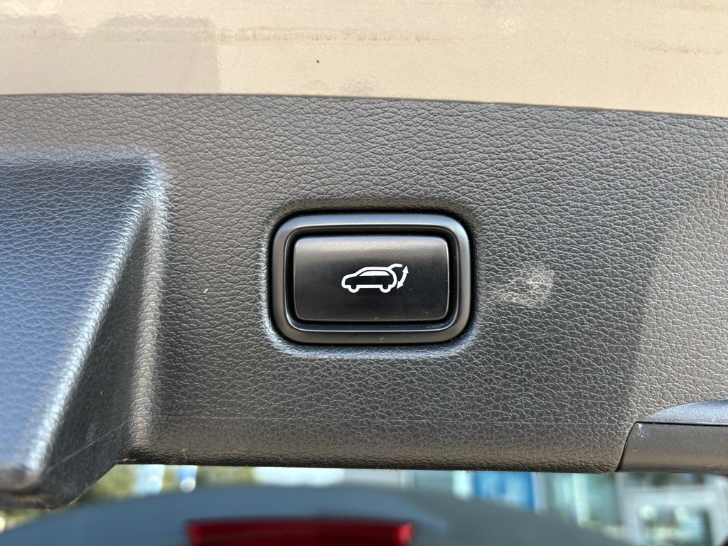 Thumbnail: 2021 Kia Telluride - 31