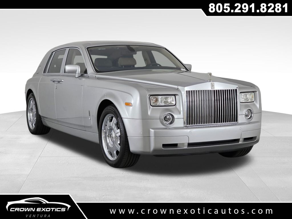 Silver/Contrast Silver 2006 Rolls-Royce Phantom Sedan Rear-Wheel Drive 6-Speed Automatic Overdrive