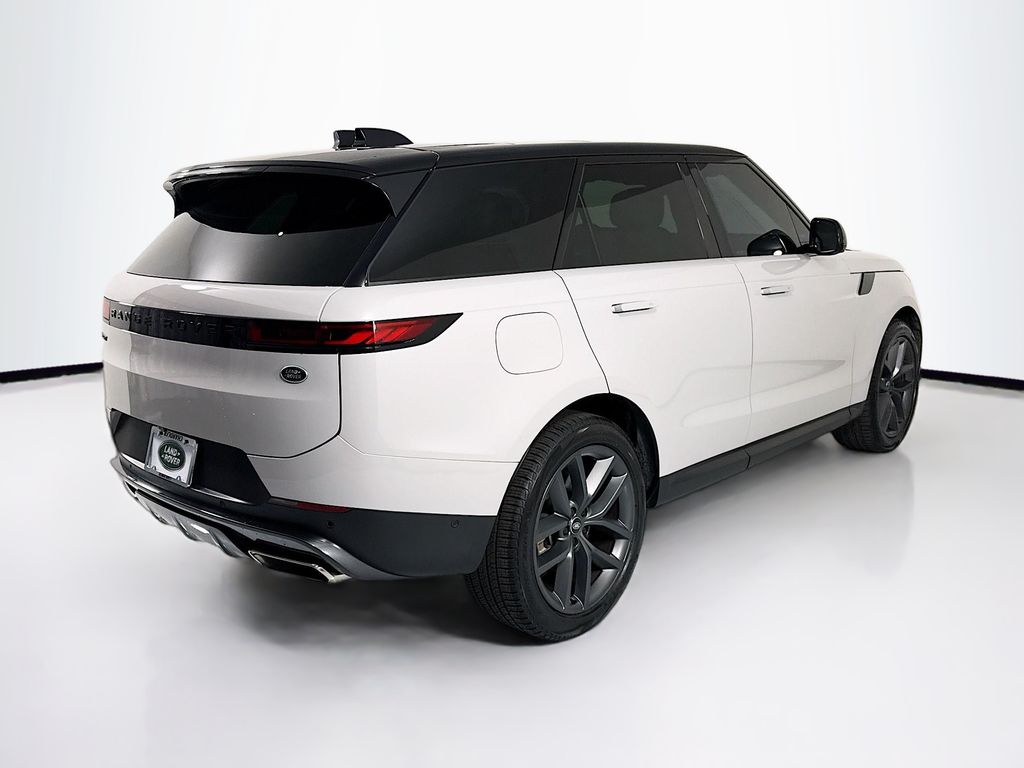 Thumbnail: 2023 Land Rover Range Rover Sport - 5