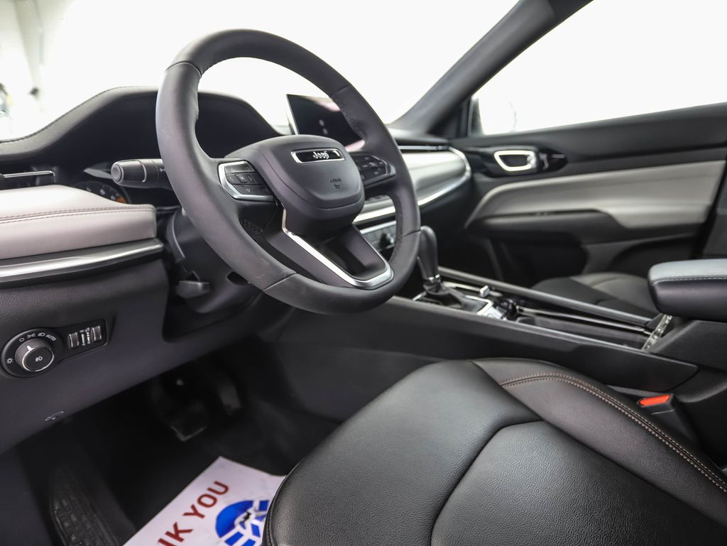 Thumbnail: 2024 Jeep Compass - 10