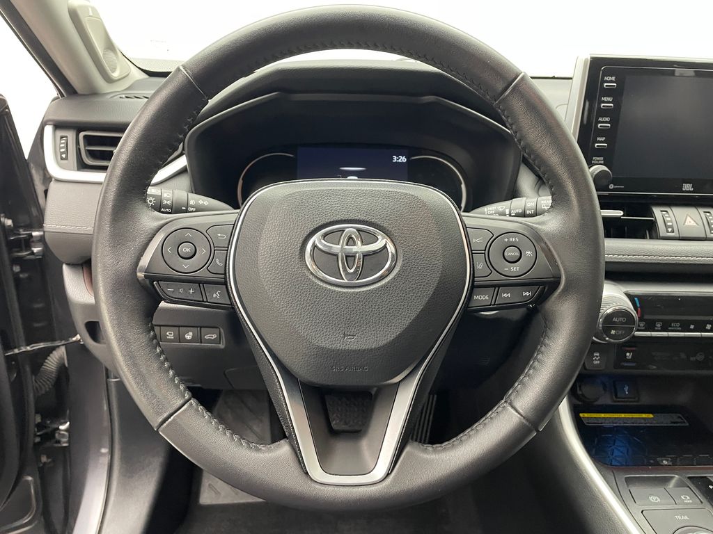 Thumbnail: 2021 Toyota RAV4 - 22