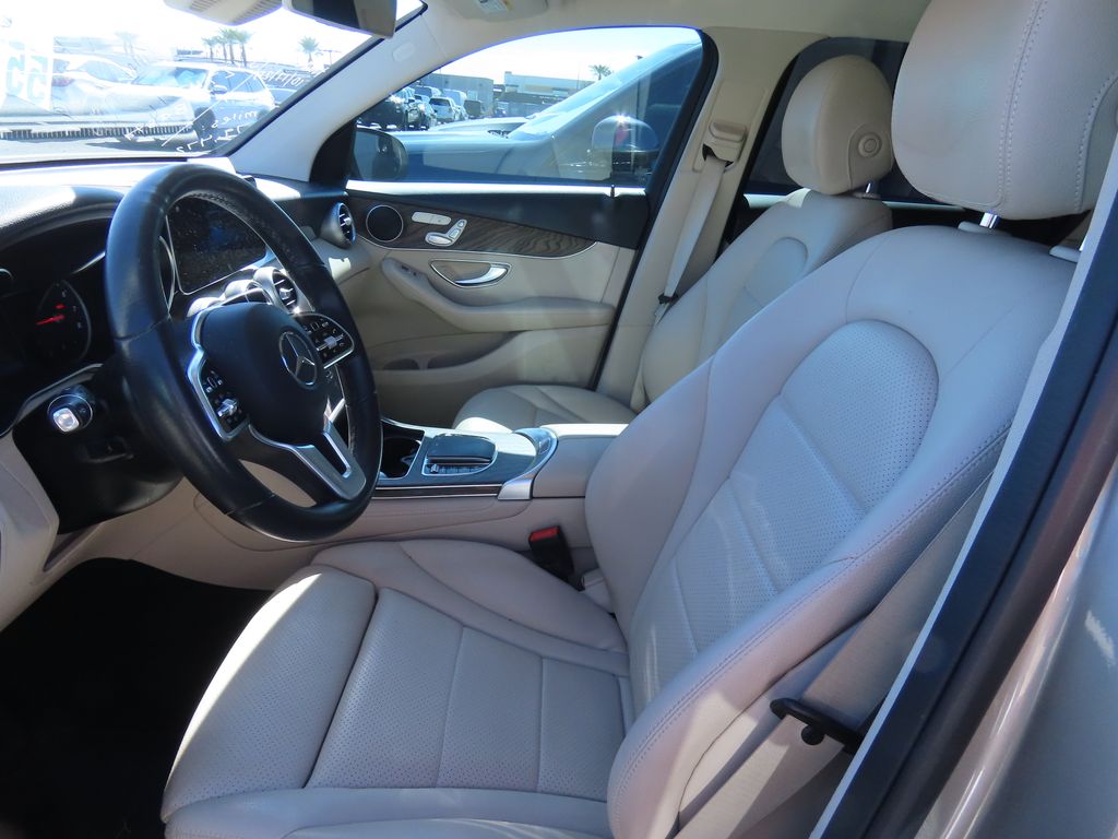 Thumbnail: 2020 Mercedes-Benz GLC - 10