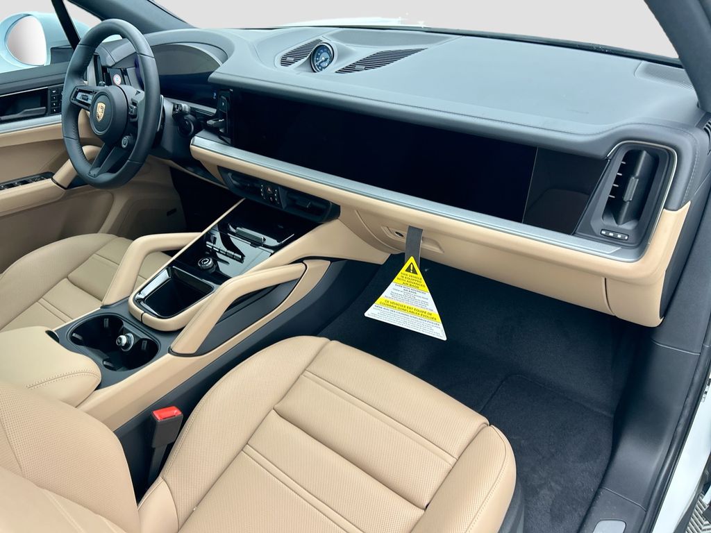 Thumbnail: 2026 Porsche Cayenne - 20