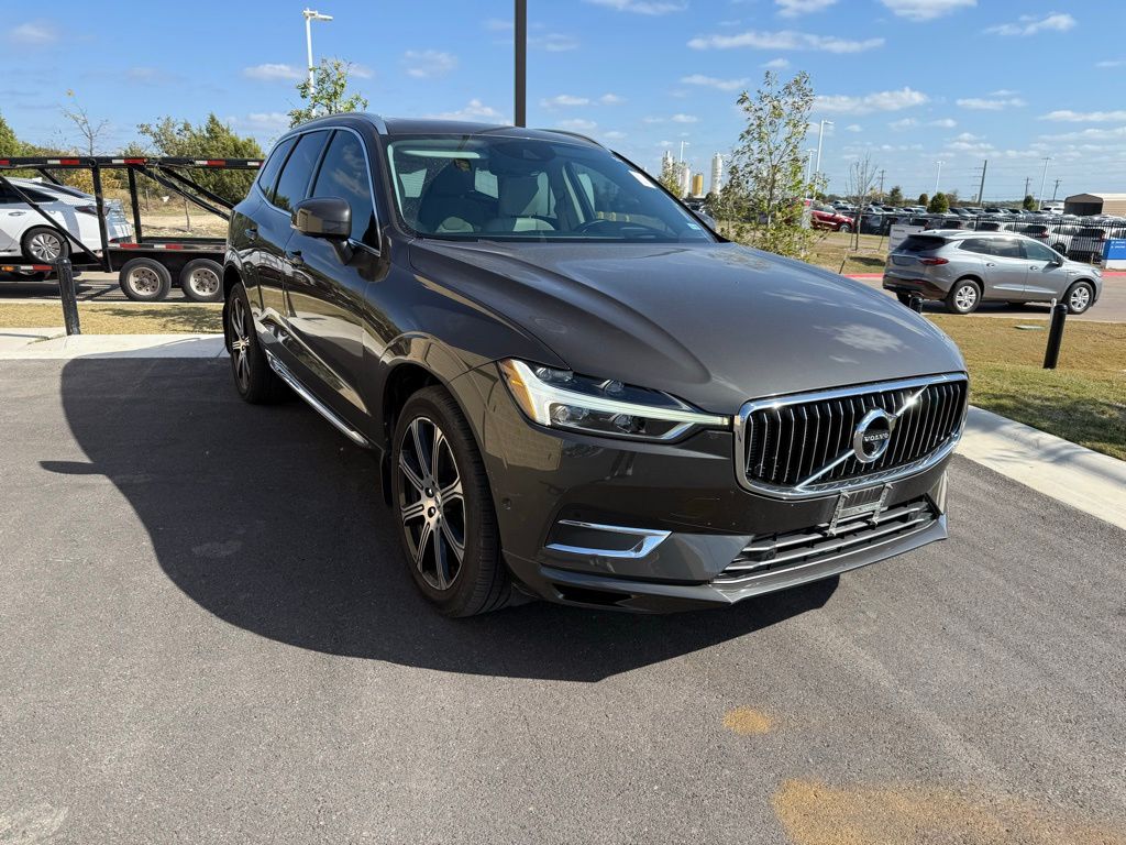 Thumbnail: 2021 Volvo XC60 - 3