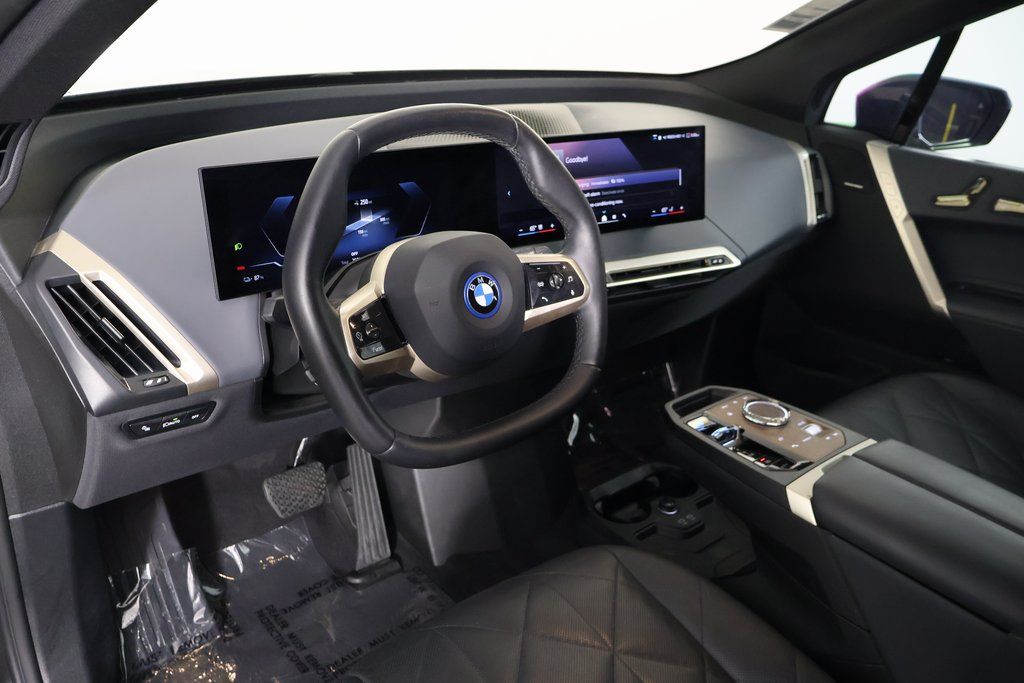 Thumbnail: 2024 BMW iX - 7