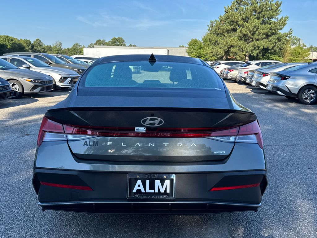 2025 Hyundai Elantra Hybrid SEL Sport photo 4