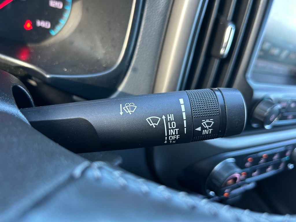 Thumbnail: 2018 Chevrolet Colorado - 22