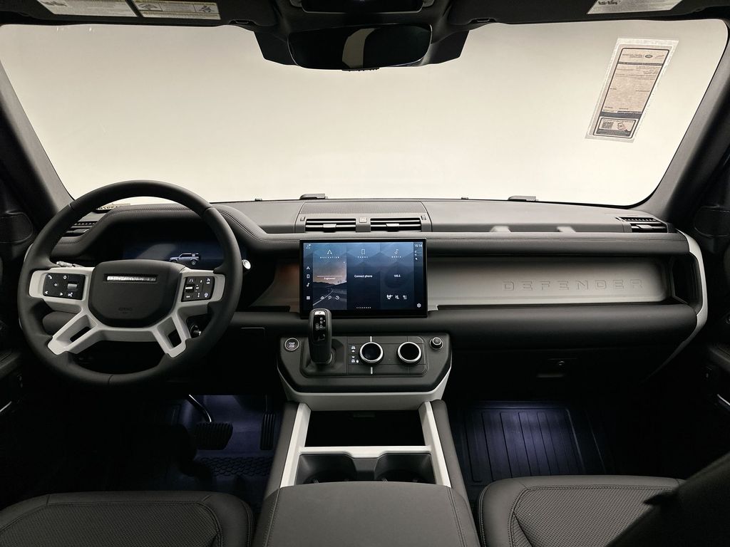 2025 Land Rover Defender 110 7
