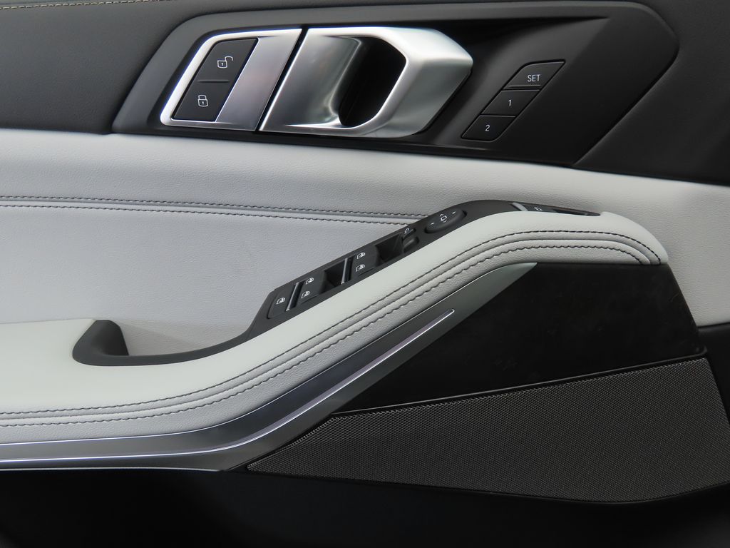 Thumbnail: 2026 BMW X5 - 24