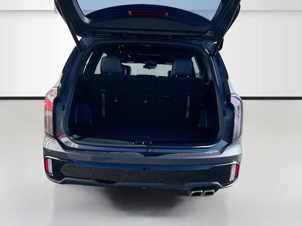 Used 2025 Gray Kia EX X-Line image 28