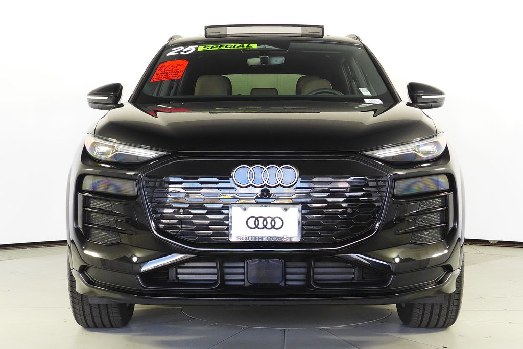 Thumbnail: 2025 Audi Q6 e-tron - 3