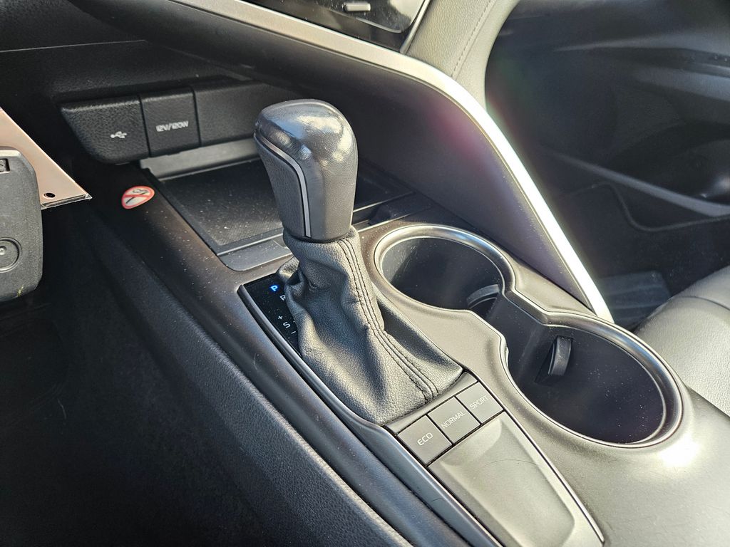 Thumbnail: 2022 Toyota Camry - 28