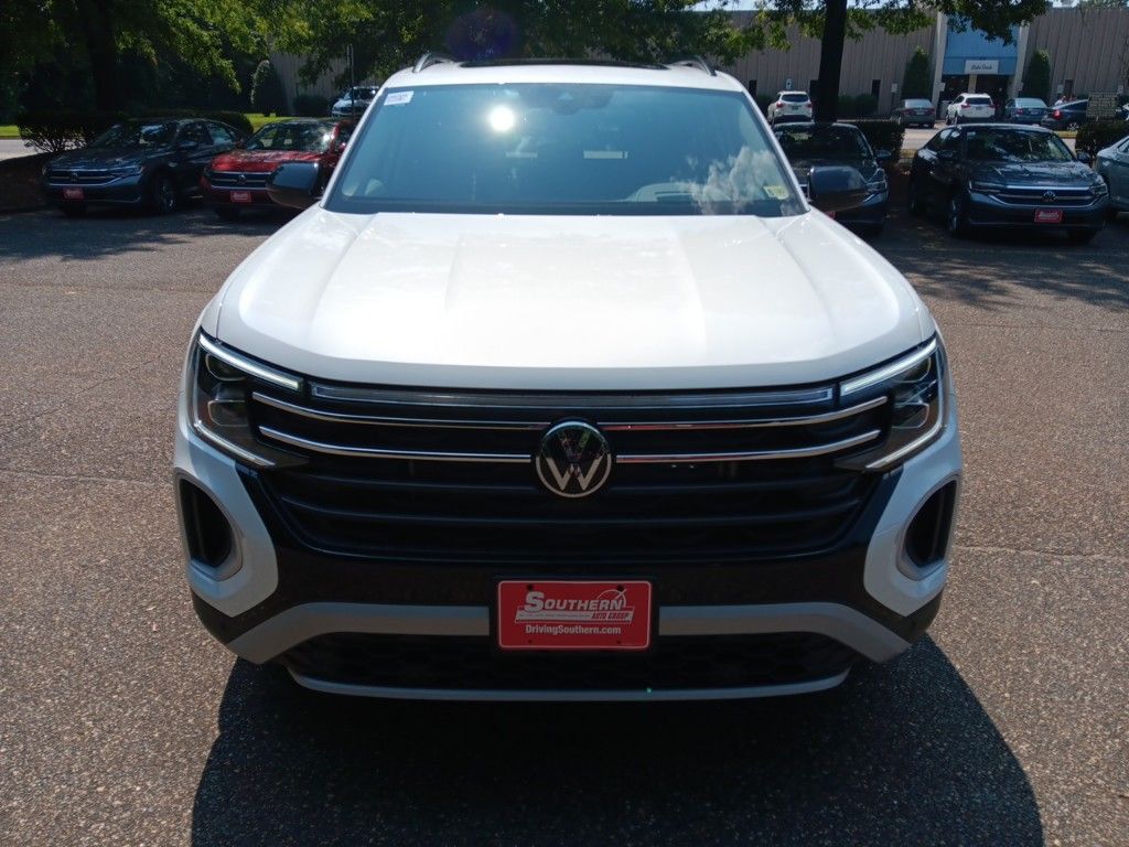 2024 Volkswagen Atlas 2.0T Peak Edition SEL 8