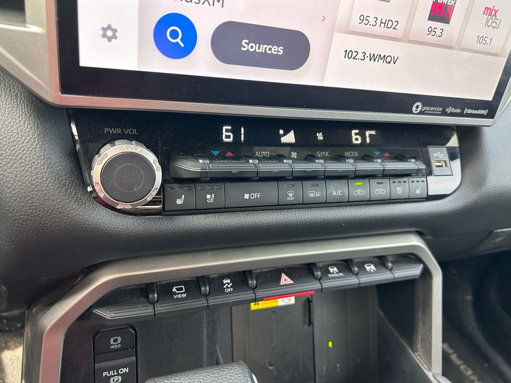 2023 Toyota Tundra Limited 25