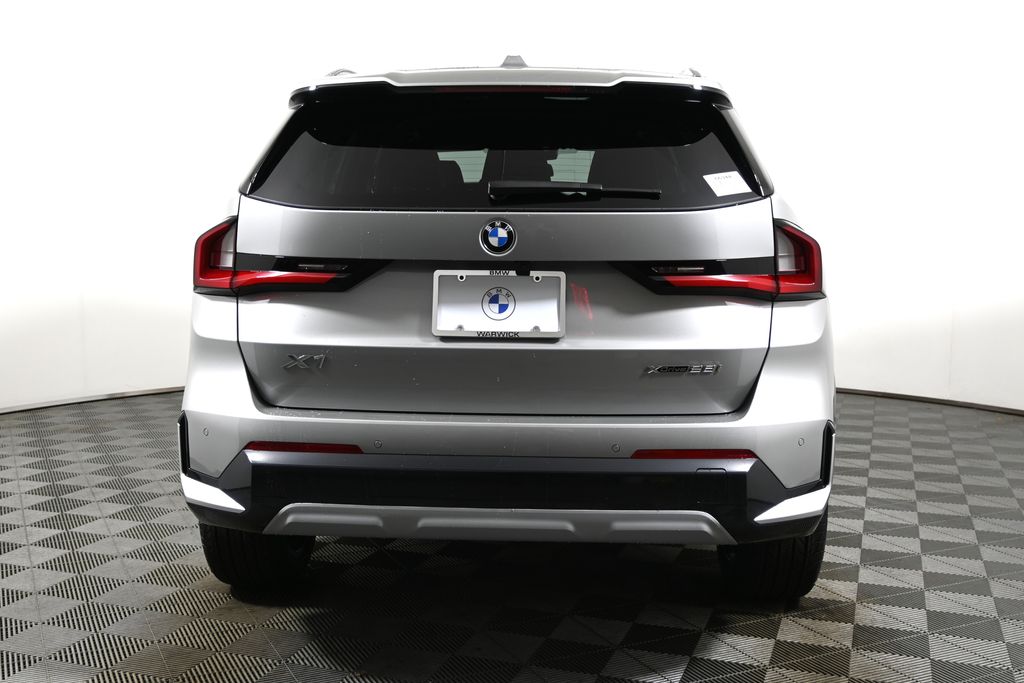 Thumbnail: 2026 BMW X1 - 6