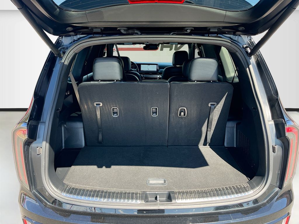 Used 2024 Black Kia SX X-Line image 28