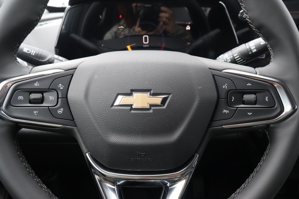 2025 Chevrolet Trax LT 20