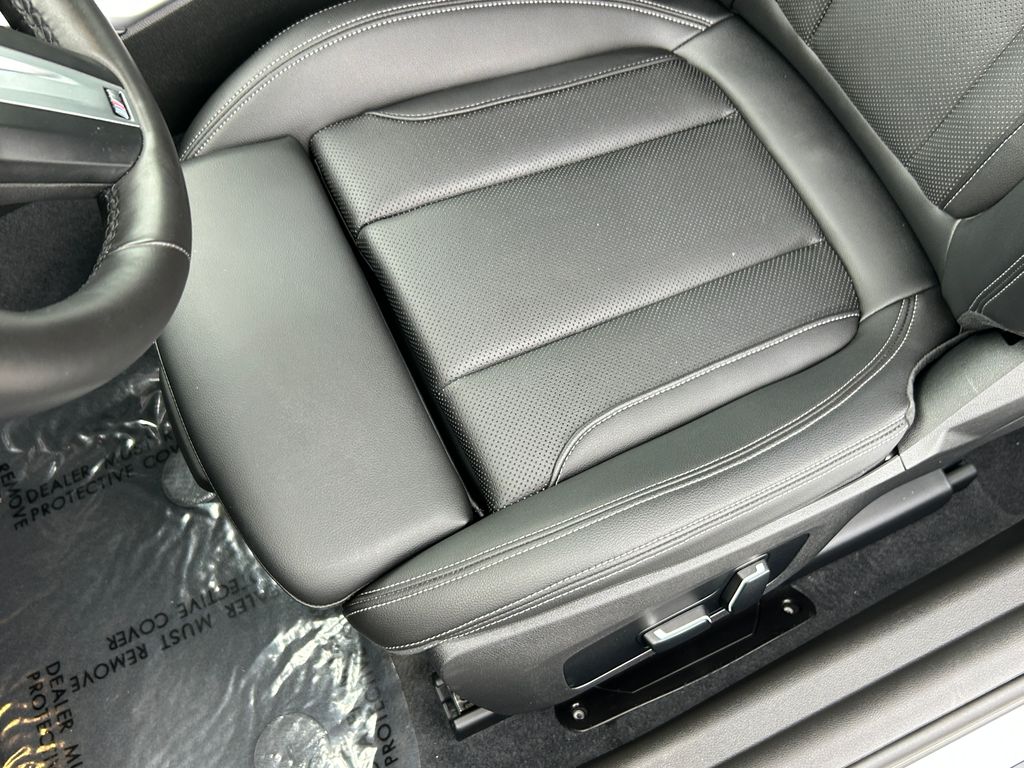 Thumbnail: 2024 BMW 2 Series - 15