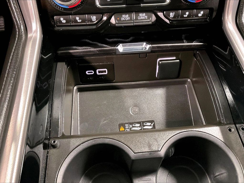 2024 GMC Yukon — photo 28