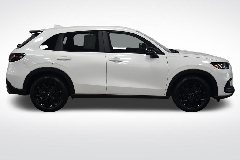 Thumbnail: 2023 Honda HR-V - 8
