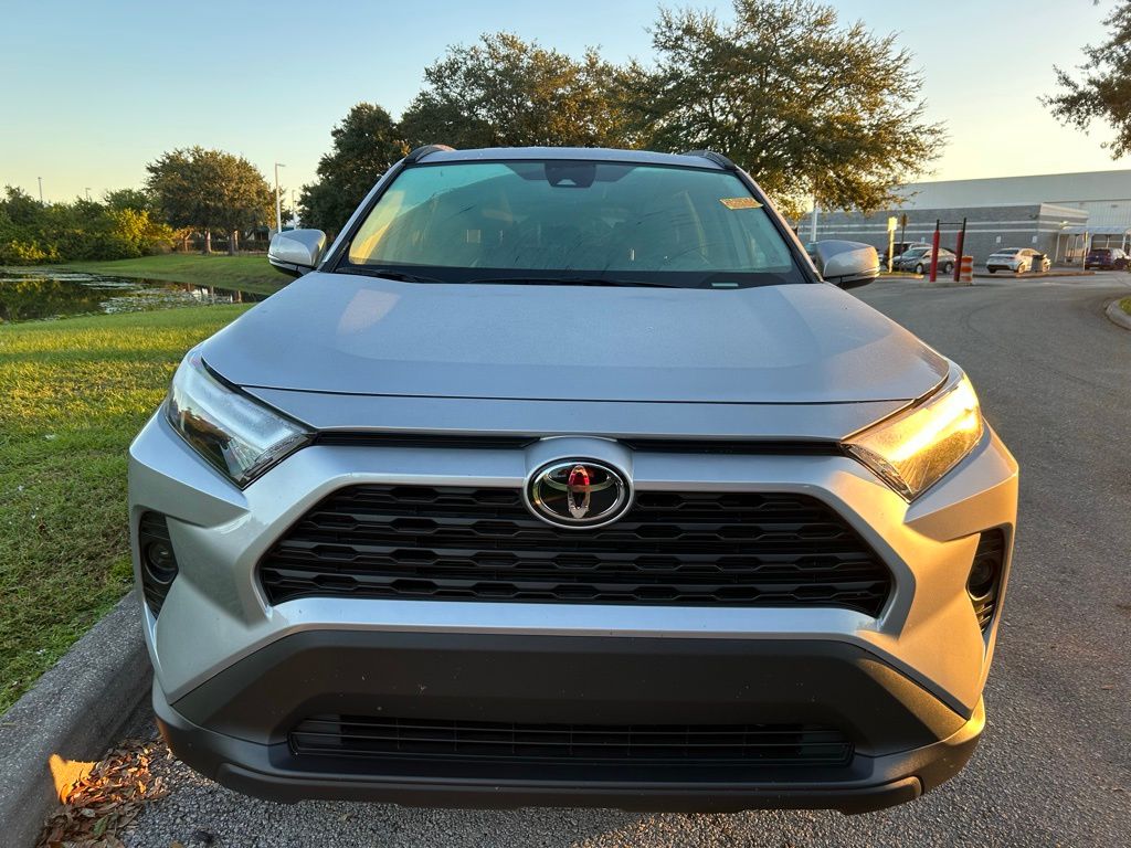 Thumbnail: 2025 Toyota RAV4 - 8