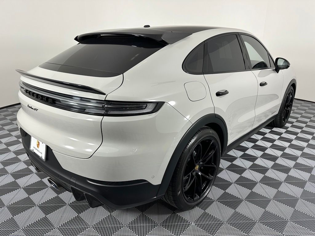 Thumbnail: 2024 Porsche  - 10