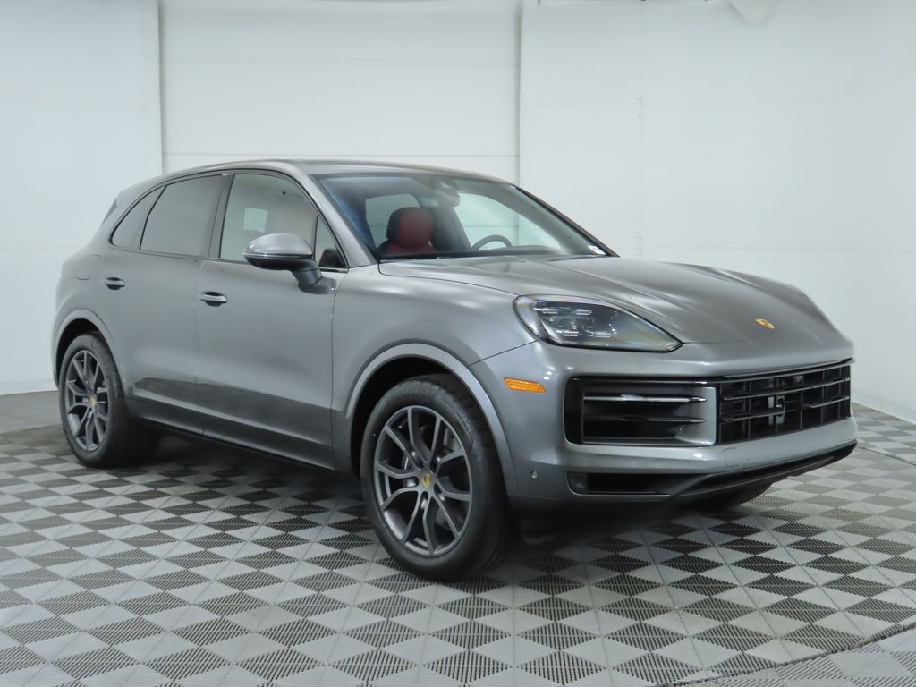 2024 Porsche Cayenne  3