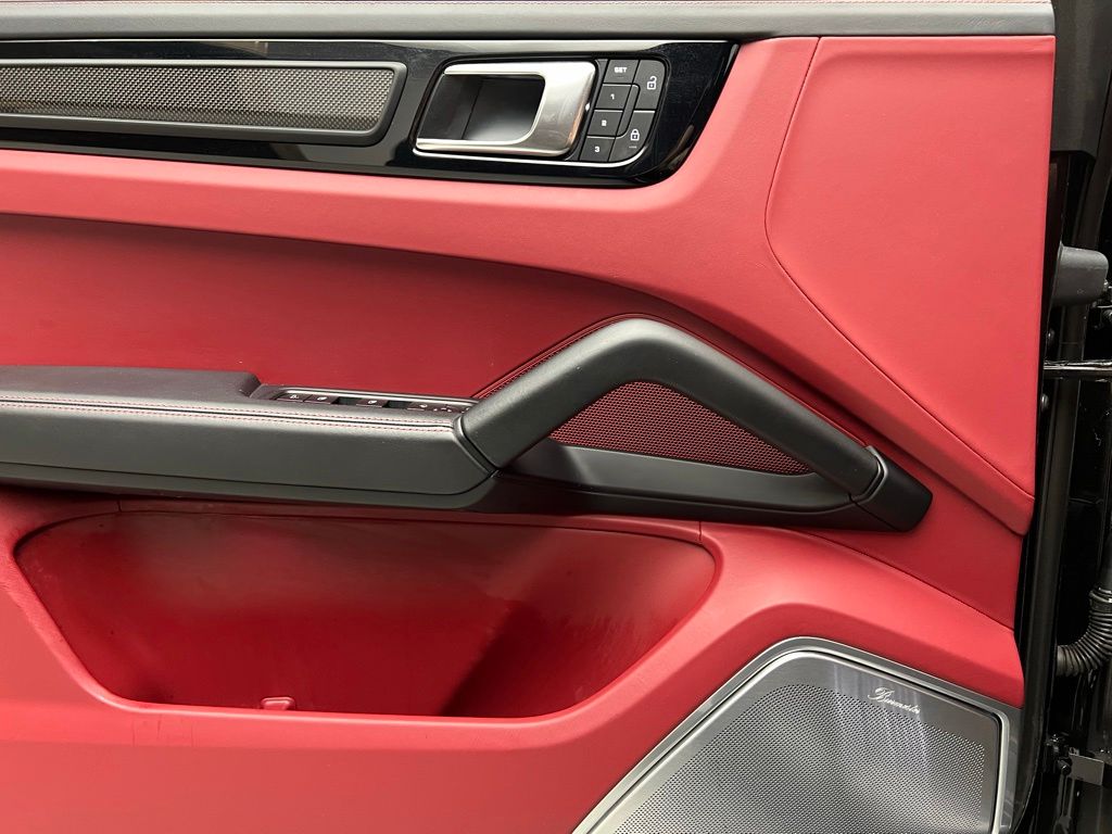 Thumbnail: 2022 Porsche  - 19