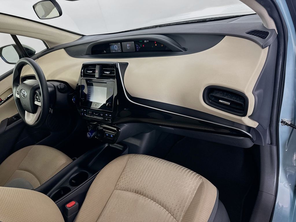 Thumbnail: 2017 Toyota Prius - 27